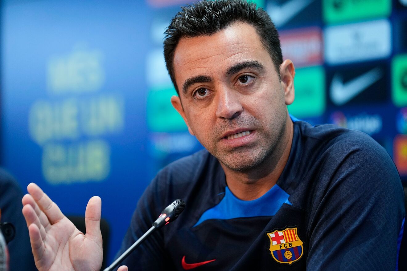 Xavi &ldquo;Barselona&rdquo; rəhbərliyinə söz atıb